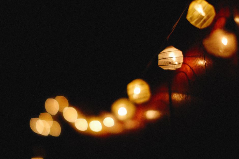 Tuinkamer met warme najaarssfeerverlichting. Tuinkamer met warme najaarssfeerverlichting.